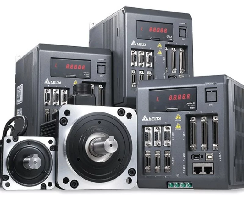 ASD-M-1521-F* Блок управления 3-мя серводвигателями, 3x1.5кВт 1x220В, второй вход обратной связи, высокоскоростная шина DMCNET